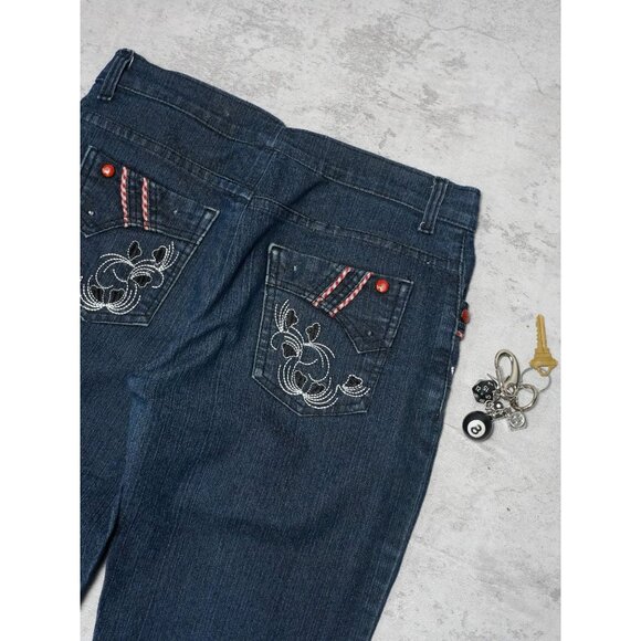 Y2k Denim Embroidered Capri - Picture 2 of 4